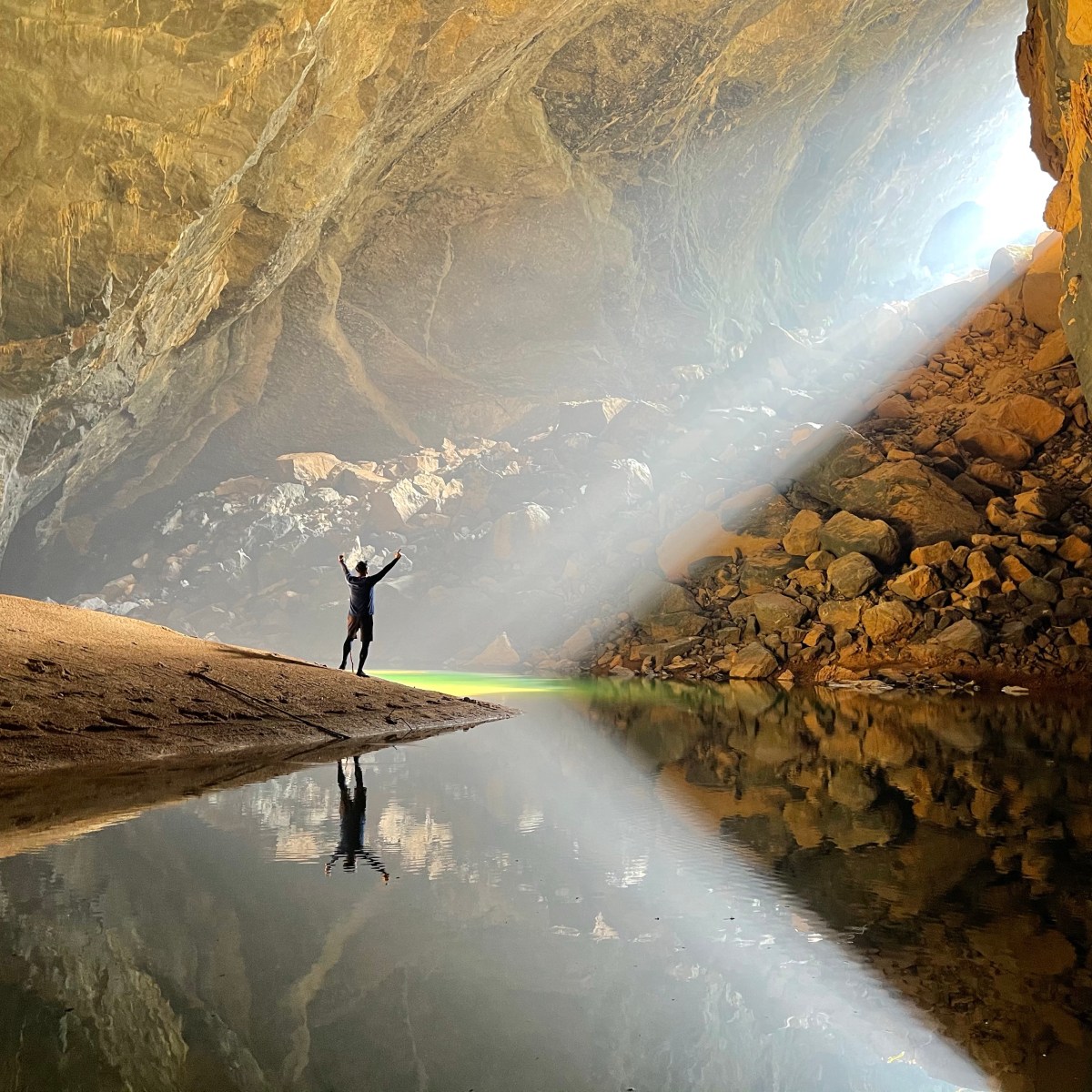 Hang Én – Quảng Bình – Đi để biết Việt Nam đẹp như thế&nbsp;nào.